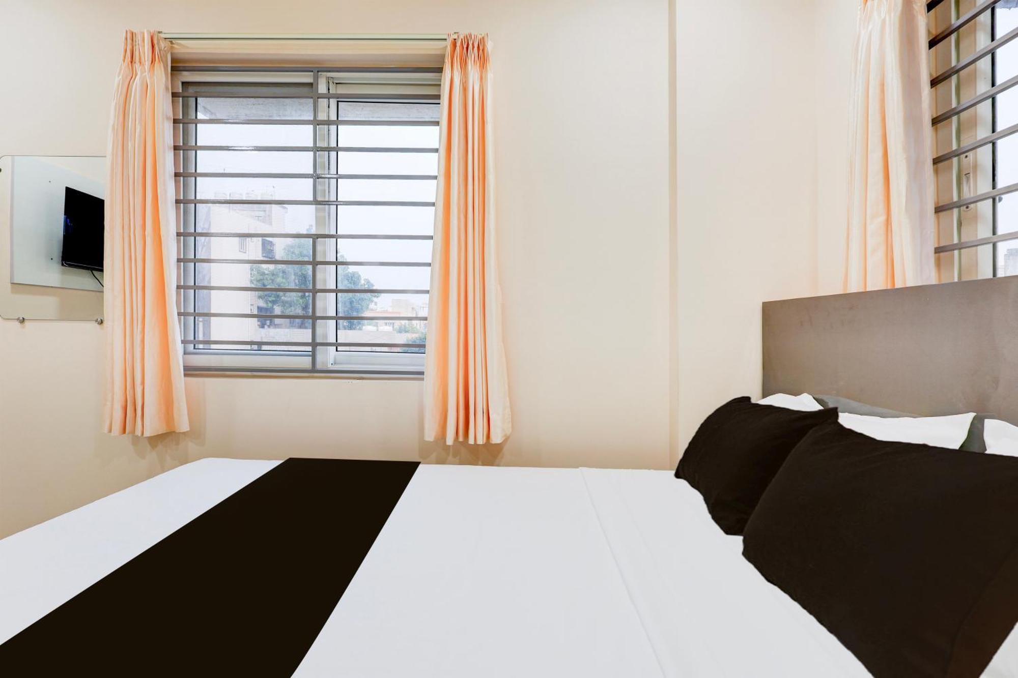Pedda Waltair Super Townhouse Mvp Sector With Kailasagiri Hill View מראה חיצוני תמונה