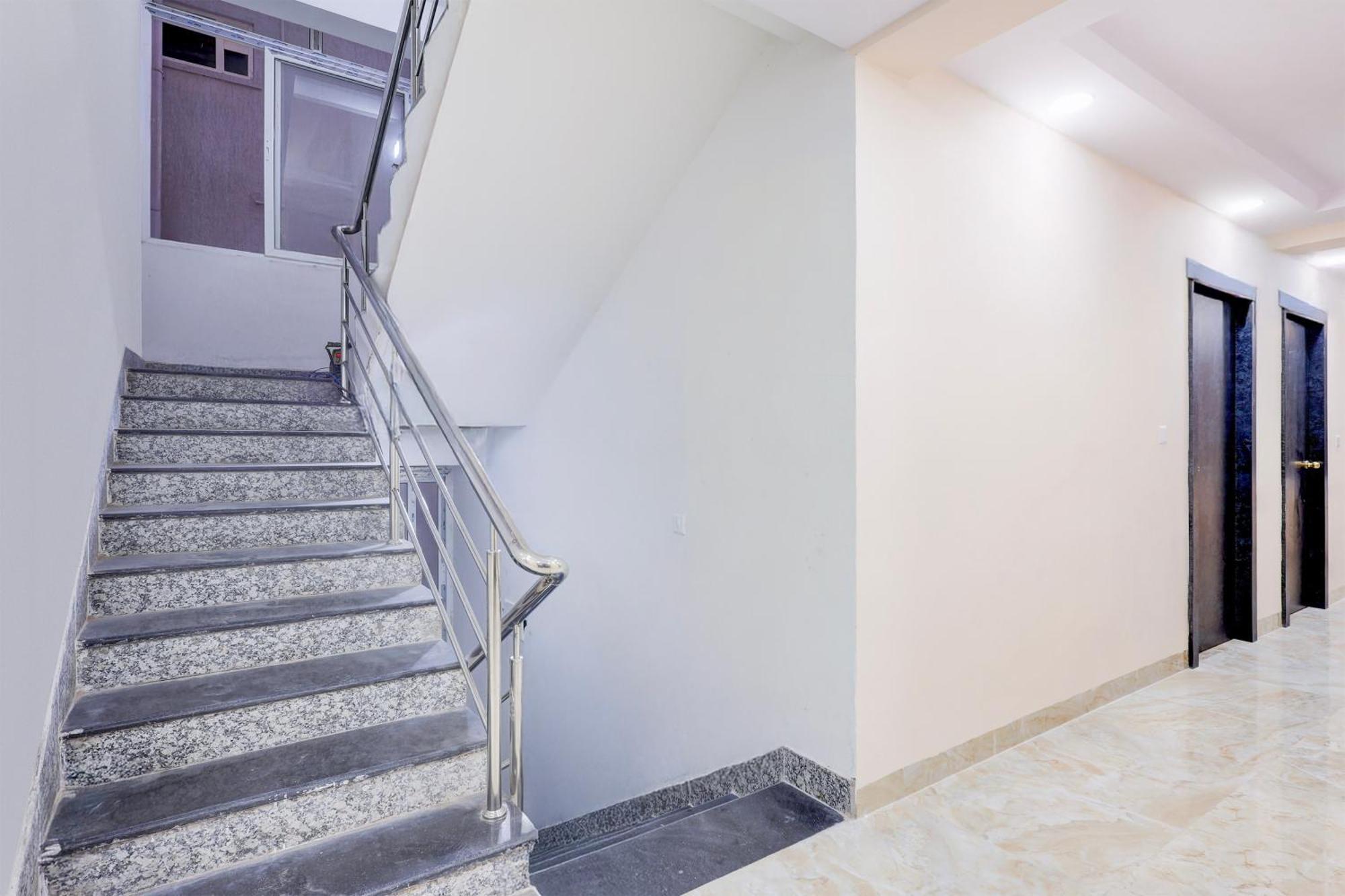 Pedda Waltair Super Townhouse Mvp Sector With Kailasagiri Hill View מראה חיצוני תמונה